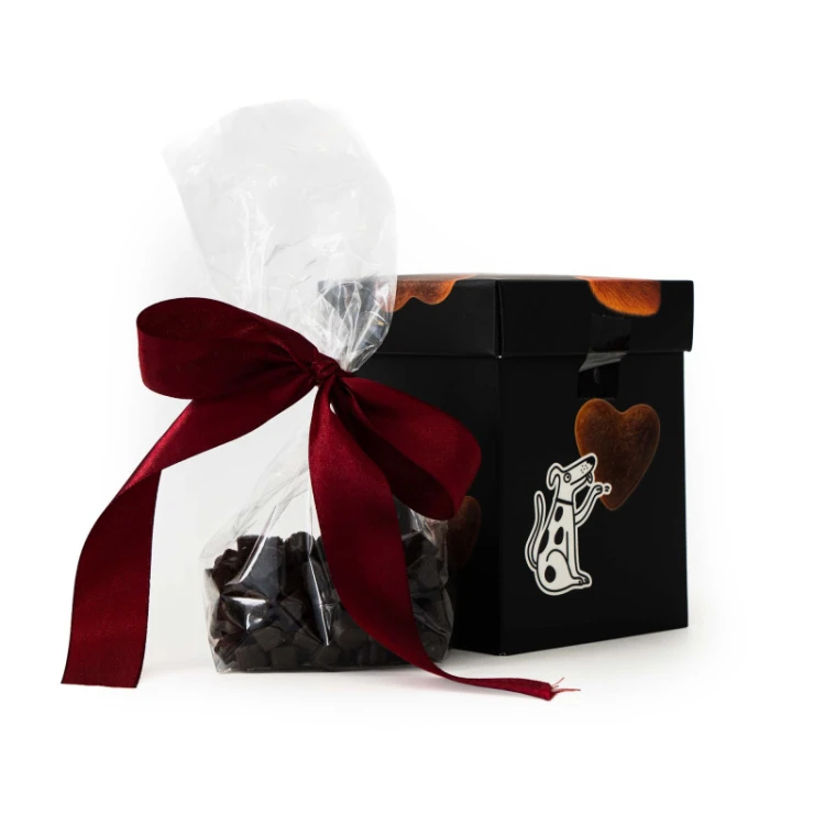 yogupet-xmas-dla-psa-i-kota-black-snack-box-100g.jpg